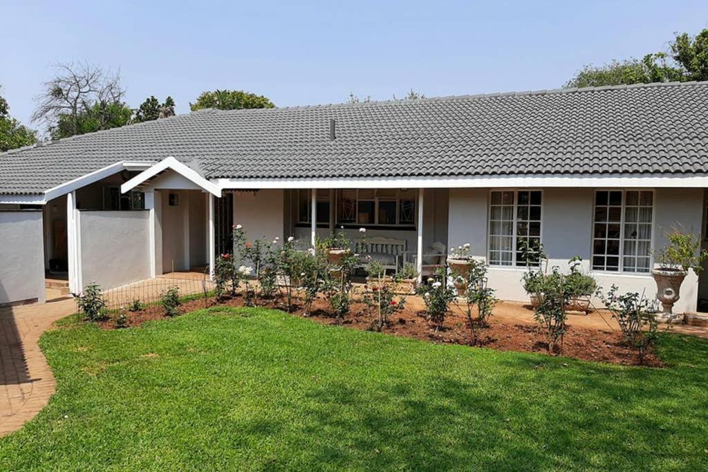 Kruger Southern Cross Malalane Exteriör bild